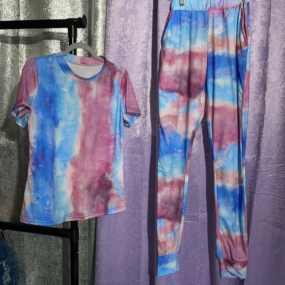 Stylish 2pc Set - Picture 7 of 7